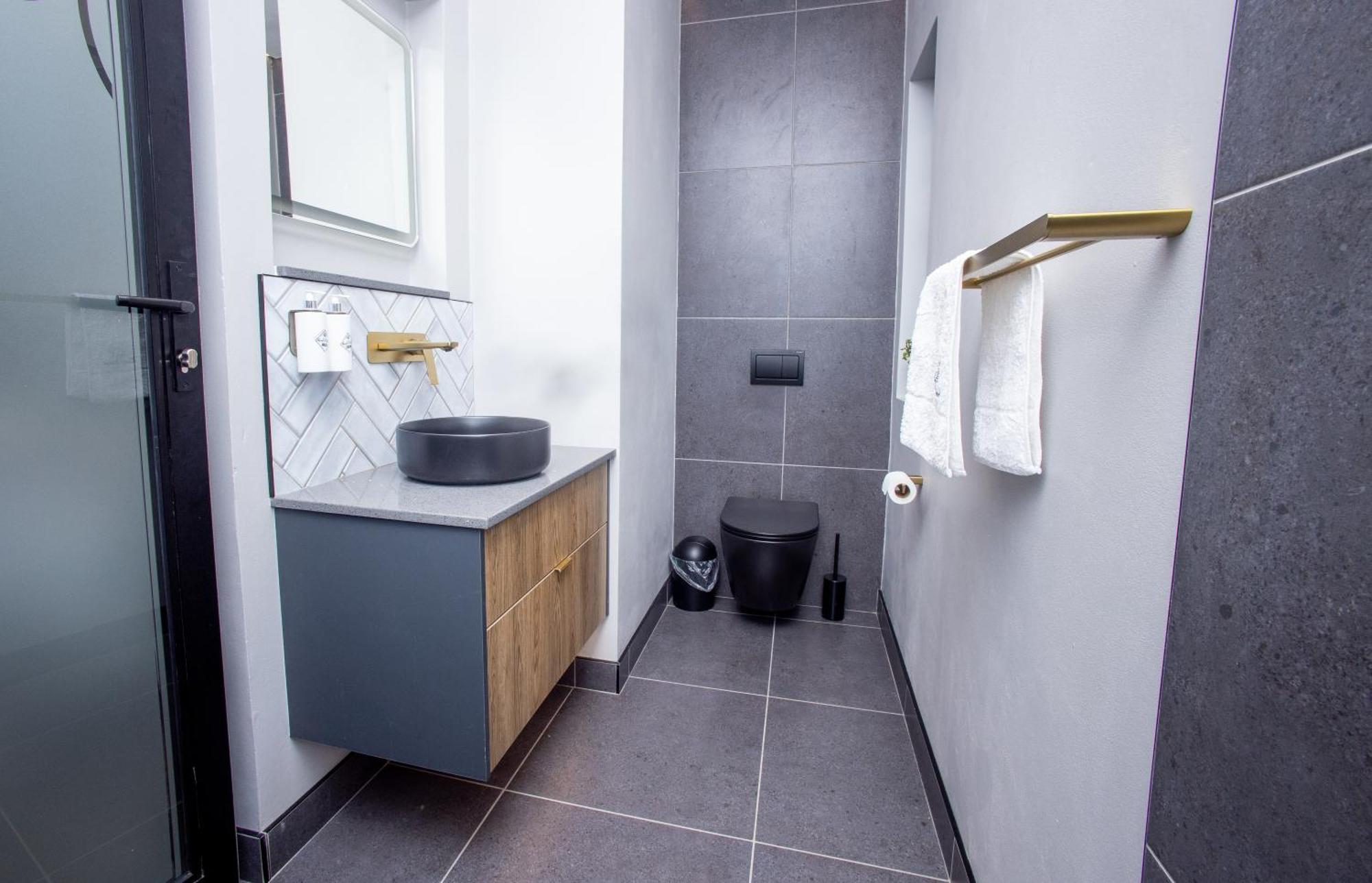 Coral Wood Self Catering Suites And B&B East London Kültér fotó